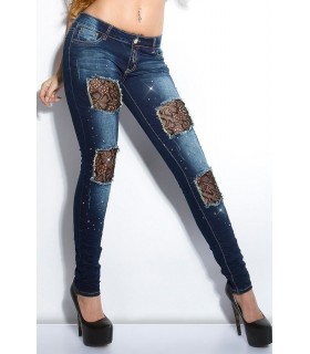 Koucla jeans with lace decorations