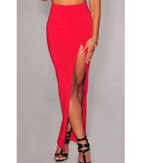 Red maks skirt with slit