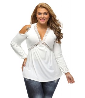 White embroidered v-shirt with shoulder shreds (plus size)