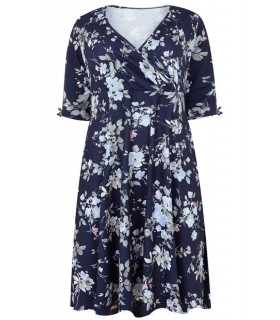 Tummansininen kukkakuvioinen v-wrap-mekko (plus size)