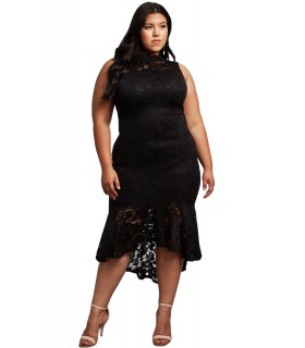 Musta high low -pitsijuhlamekko (plus size)