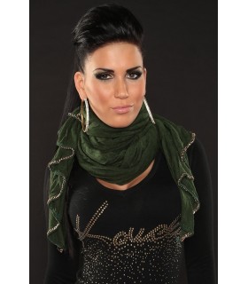 Green chain-ed scarf
