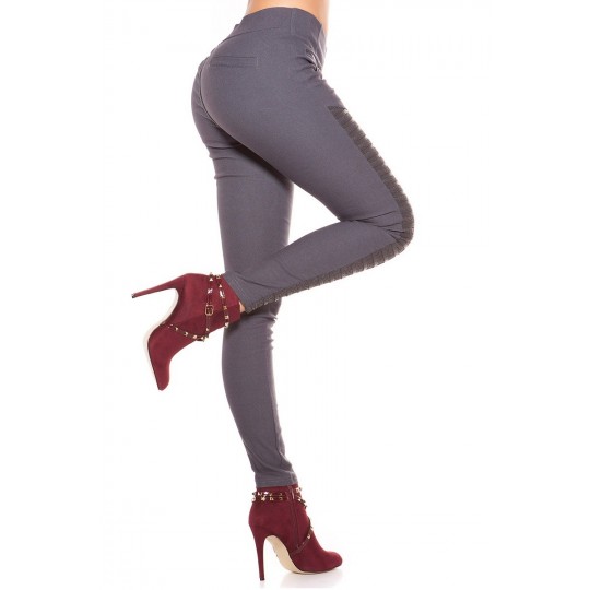 Grey decorative treggings...