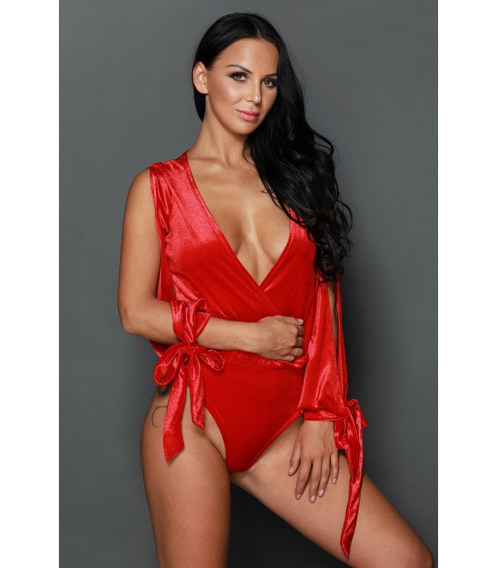 Punainen v-body halkiohihoilla