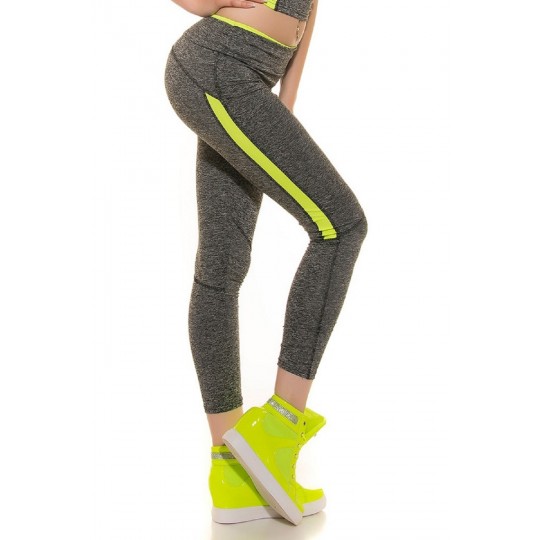 Koucla neon yellow tights...