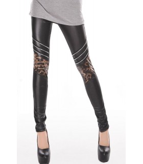 Mustat wetlook leggingsit leokuosilla
