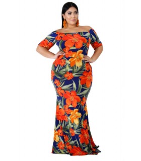 Värikäs kukkakuvioinen off-shoulder maksimekko (plus size)