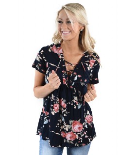 Black rose pattern nodded short-sleeved shirt
