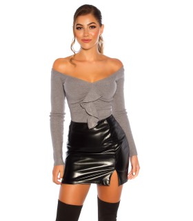 Harmaa röyhelökoristeinen off-shoulder neule