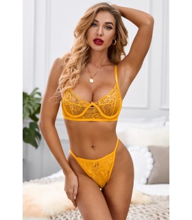 Yellow lace-ornamented lingerie set