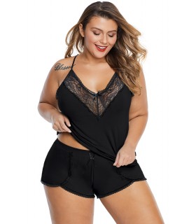 Musta pitsikoristeinen shortsipyjama (plus size)