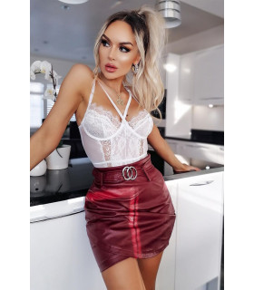 Vit lacebody med remmes