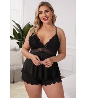 Musta pitsikoristeinen pyjamasetti (plus size)