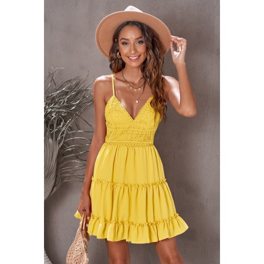 Gul spets broderad v-klänning