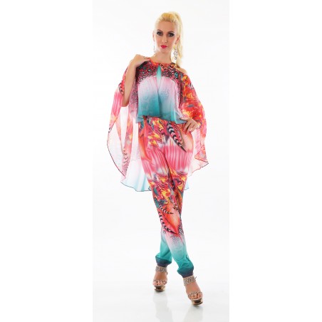 Punainen printtikuvioinen jumpsuit liehuksella