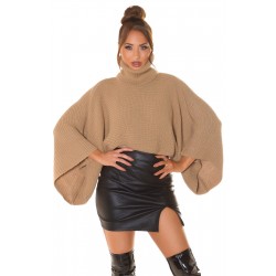 Cappuccino poncho stickade med hög krage