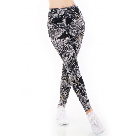 Mustat lehtikuvioiset...