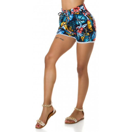 Blå bladmönstrade sommarshorts