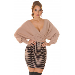Cappuccino black bat sleeve v-knit dress with print
