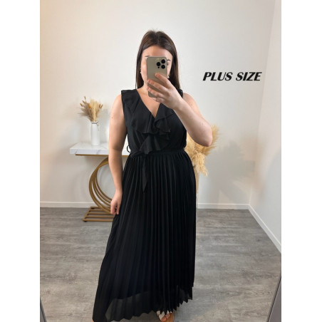 Mily svart lång vecklad klänning med volang (plus size)