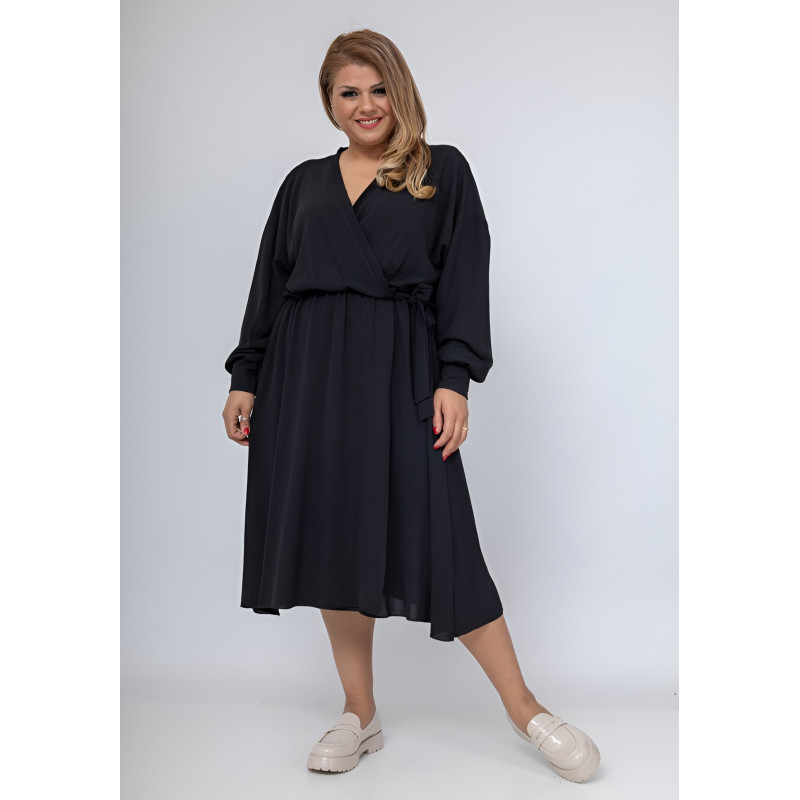 Kazaka musta pitkähihainen wrap-look v-mekko (plus size)