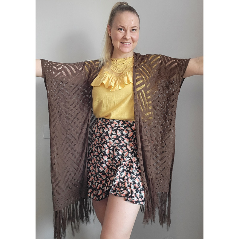 Ruskea virkattu kimono hapsuilla – kuva 4