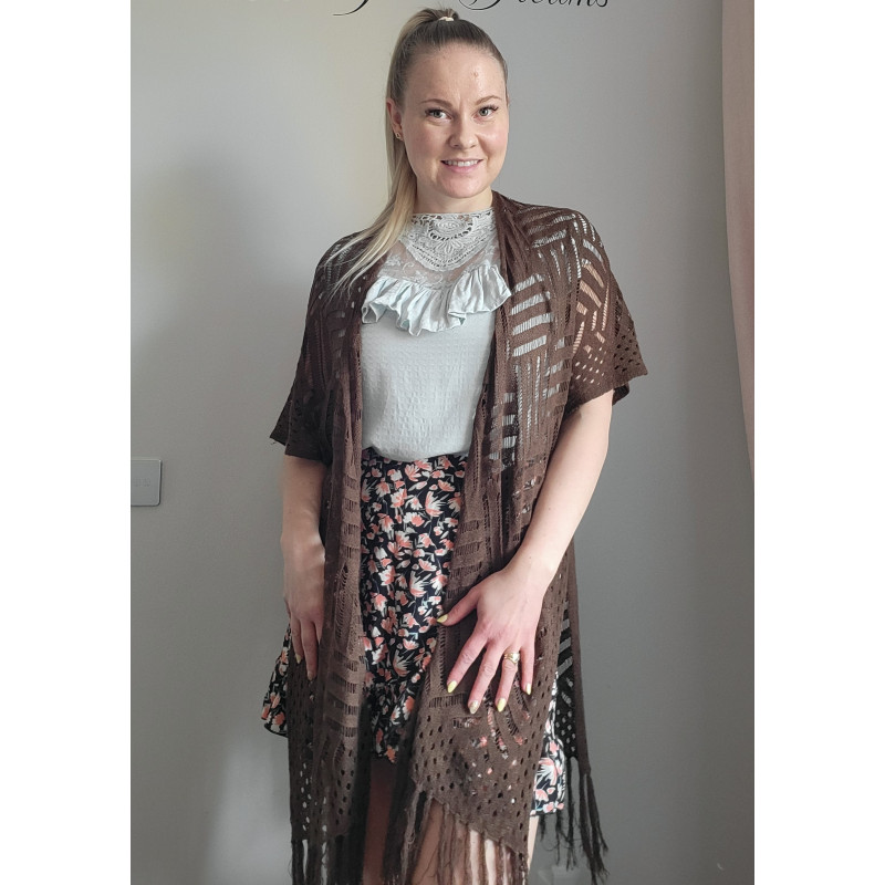 Ruskea virkattu kimono hapsuilla – kuva 3