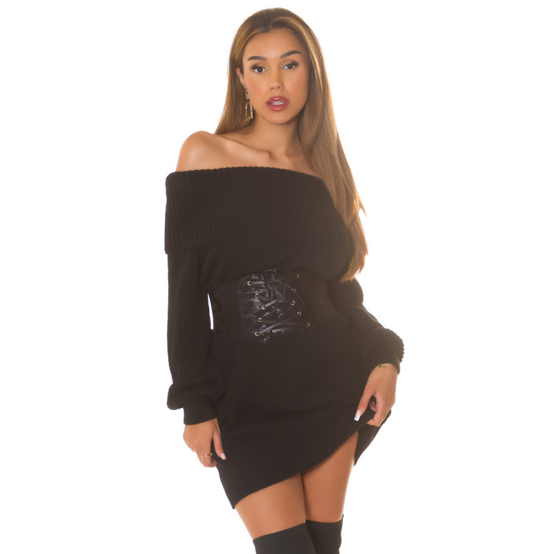 Koucla svart off-shoulder ylleklänning
