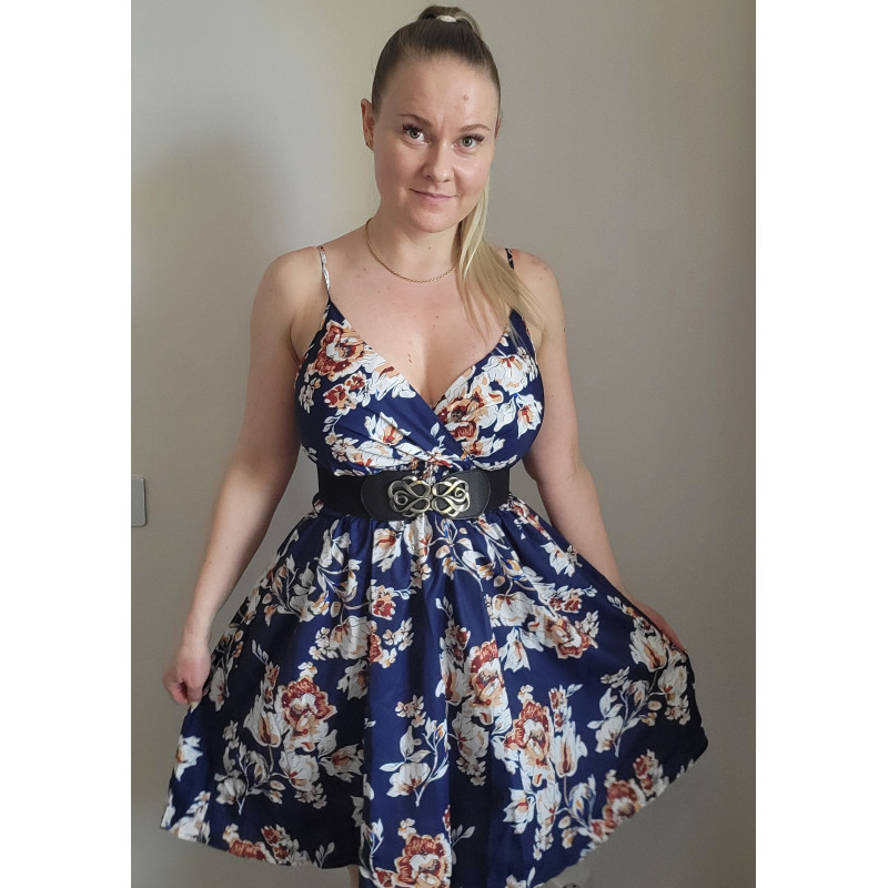 Mörkblå blommig mönstrad wrap-look v-klänning – kuva 2