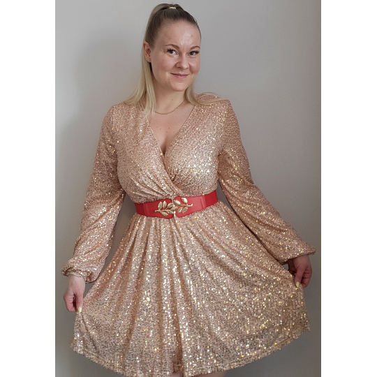 Red leafy waist belt