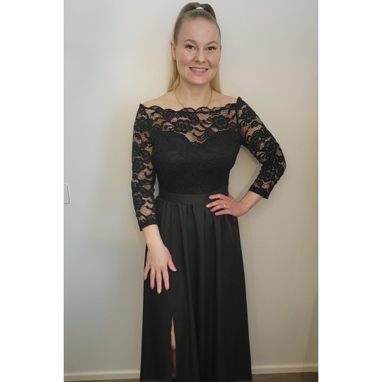 Musta pitkä juhlamekko...