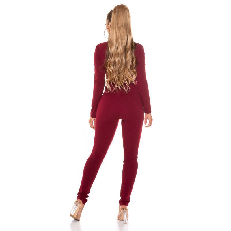 Viininpunainen pitkähihainen v-jumpsuit napeilla – kuva 2