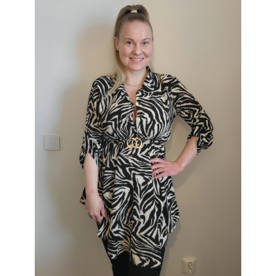 Lucky Nana mustavalkoinen...