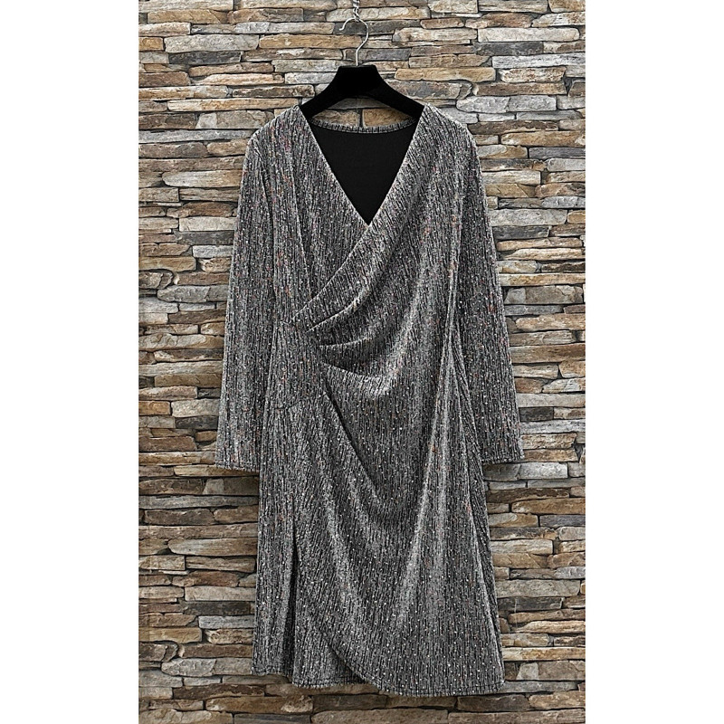 Shibelle silverfärgad strassdekorerad wrap-look v-klänning – kuva 3