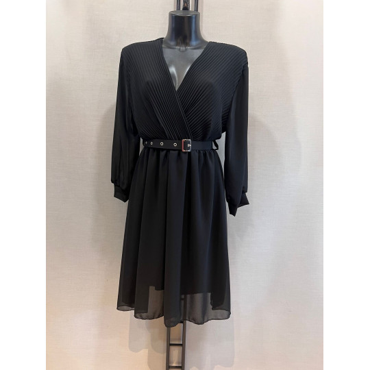 Mily musta hihallinen...