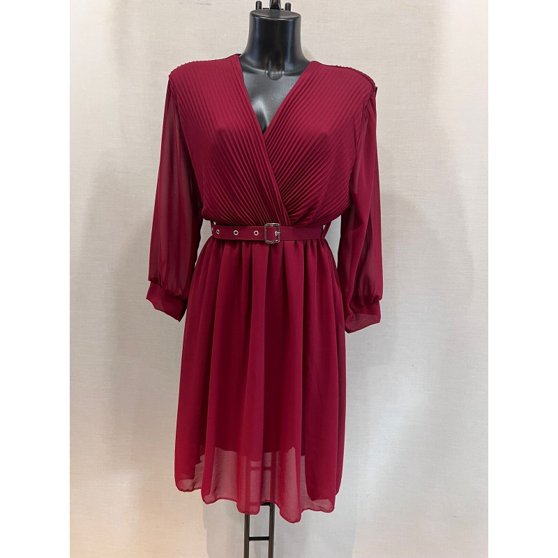 Mily vinröd chiffongklänning med v-ringning, ärmar och skärp (plus size) – kuva 2