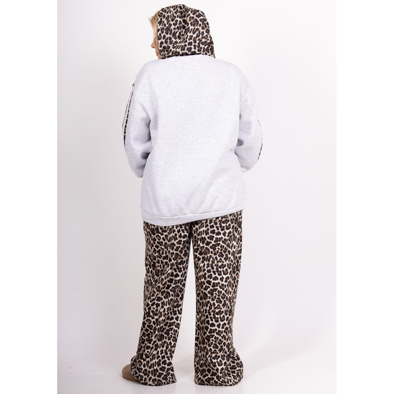 AmyClo harmaa leopardikuvioinen oloasusetti (plus size) – kuva 3