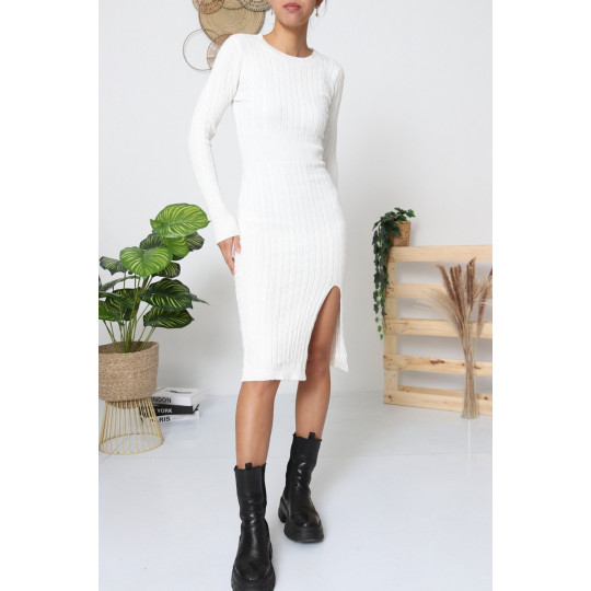 WHOO valkoinen neulemekko...