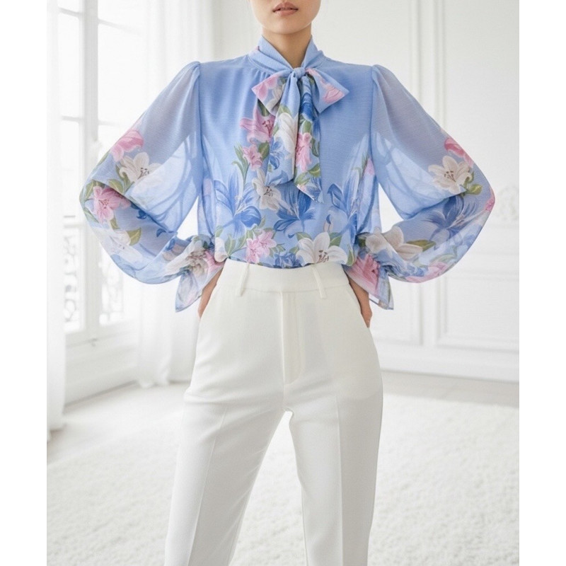 Elle Style Sylvia vaaleansininen kukkakuvioinen pusero