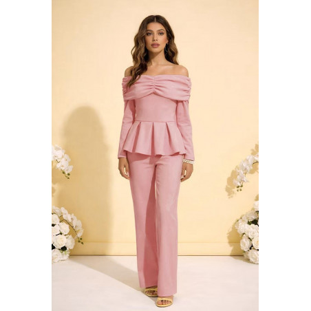 Rosy Days vaaleanpunainen off-shoulder housusetti